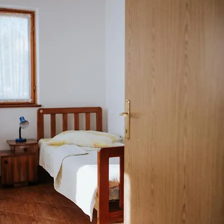 House Diminic לאבין