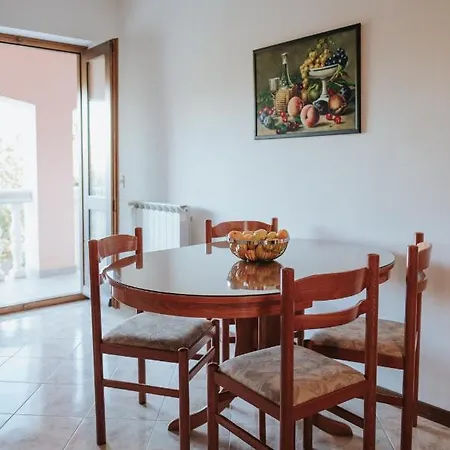 House Diminic Nyaraló Labin